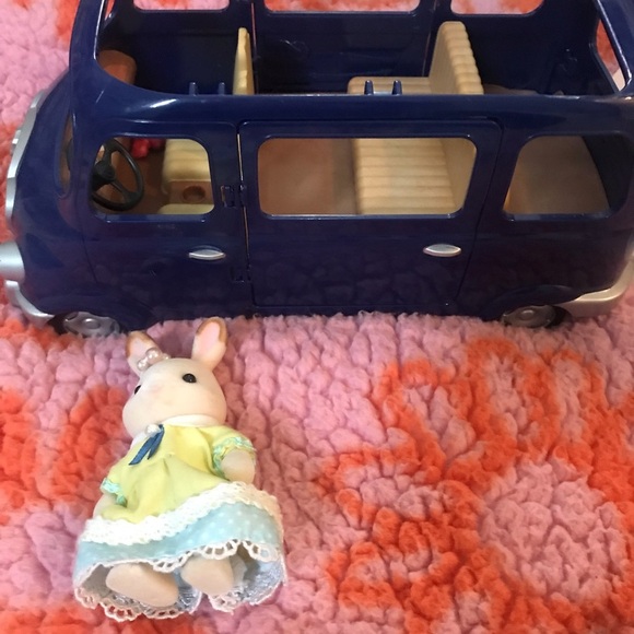 Calico critters bunny family lot babies car amusement playground - Picture 2 of 5